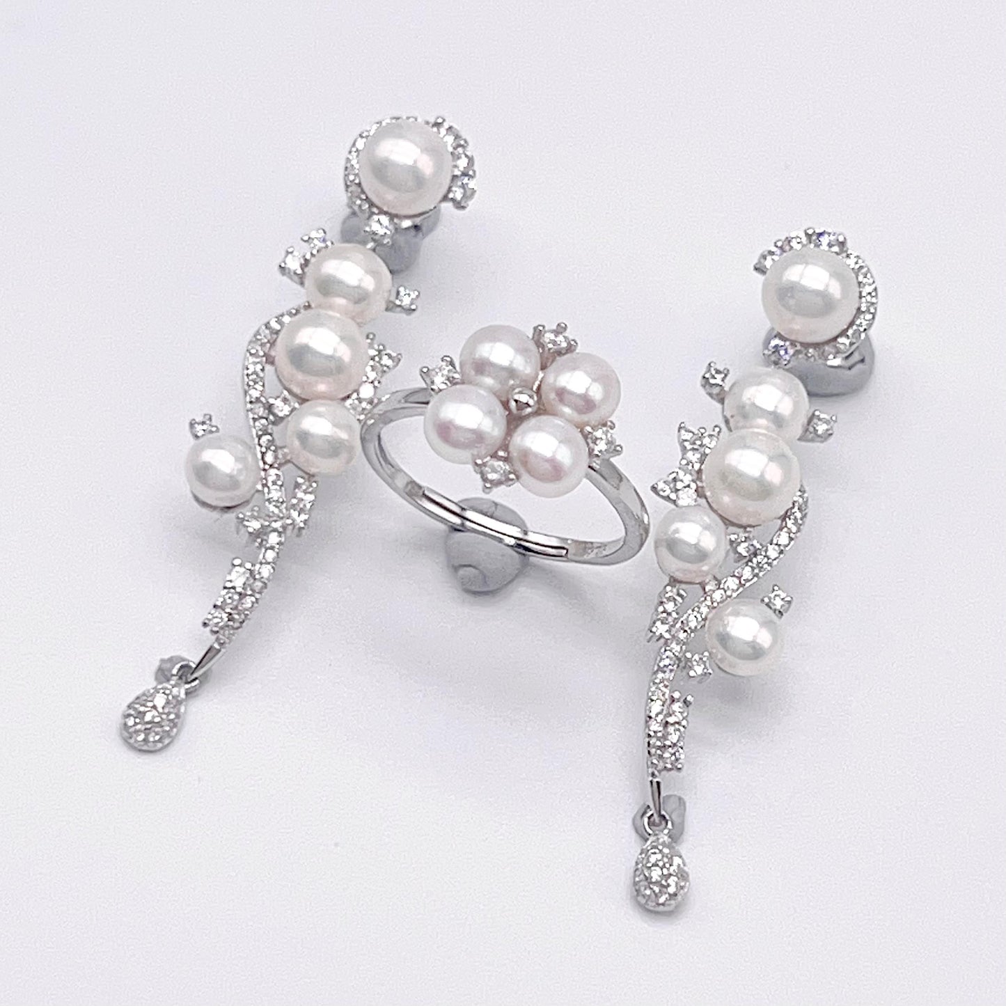 Retro Wind. Freshwater Pearl Earring and Ring Set in silver 925. Pearl bean