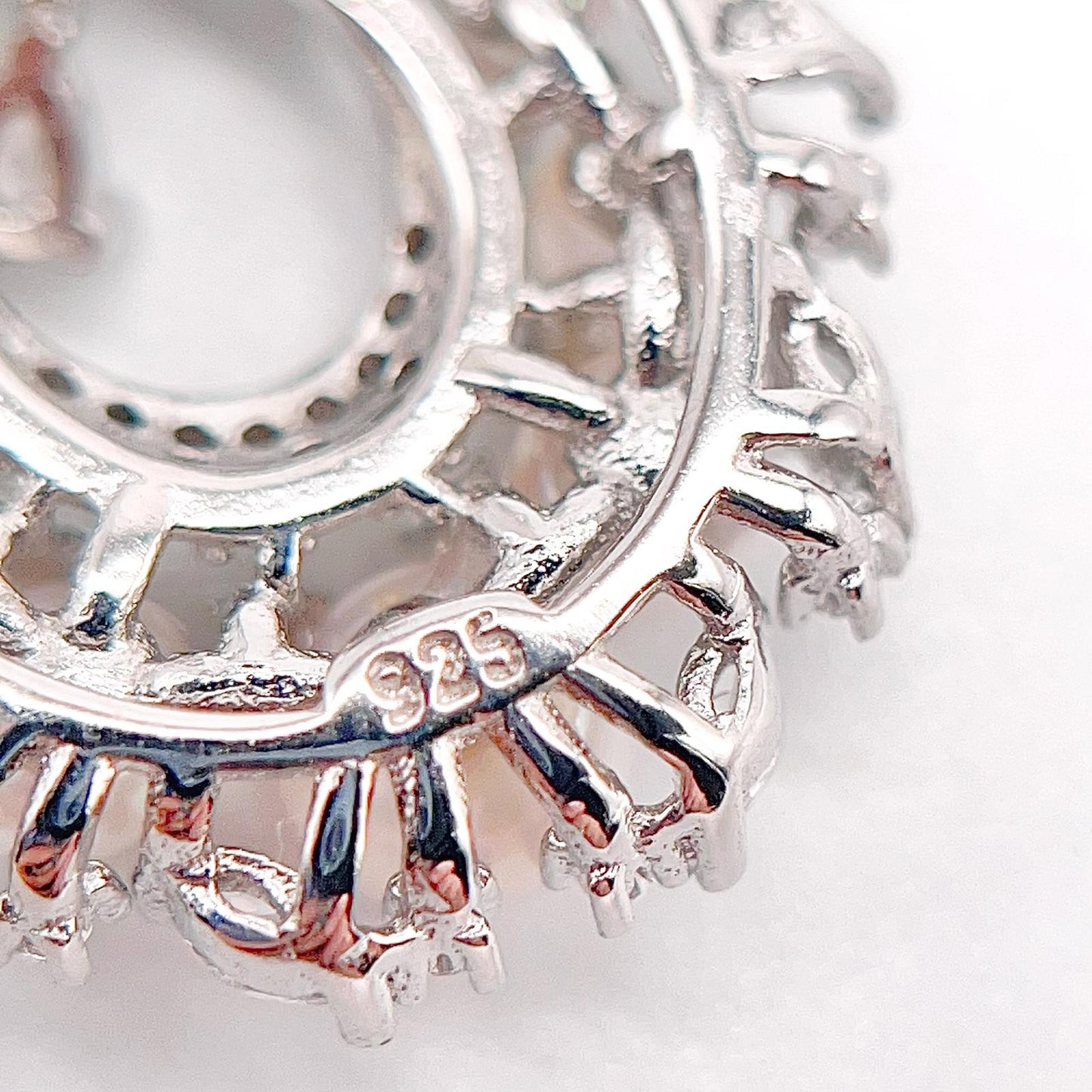 Retro Wind. Freshwater Pearl Earring and Ring Set in silver 925. Pearl bean