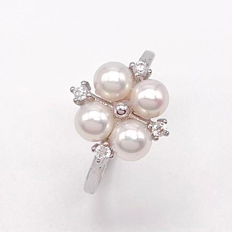 Retro Wind. Freshwater Pearl Earring and Ring Set in silver 925. Pearl bean
