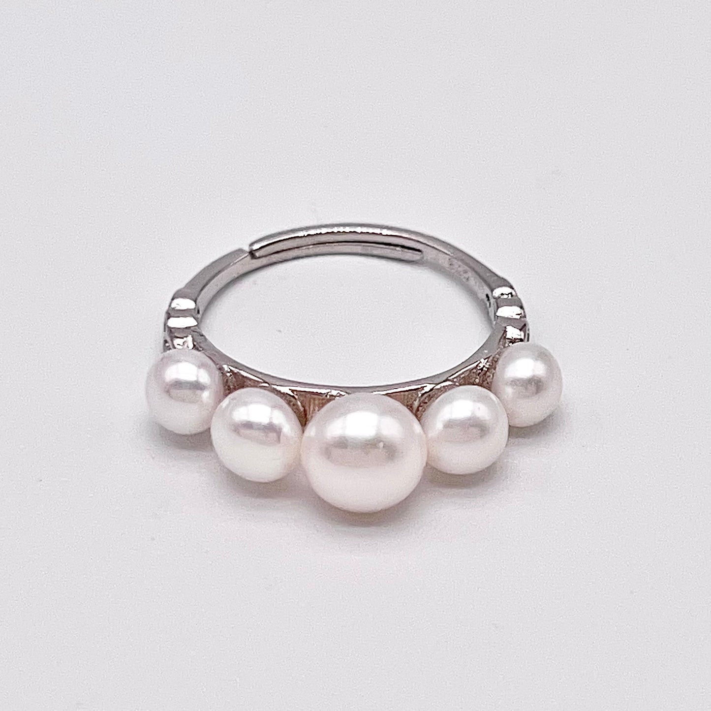Retro Wind. Pearl Earring and Ring in Silver 925. Wheel
