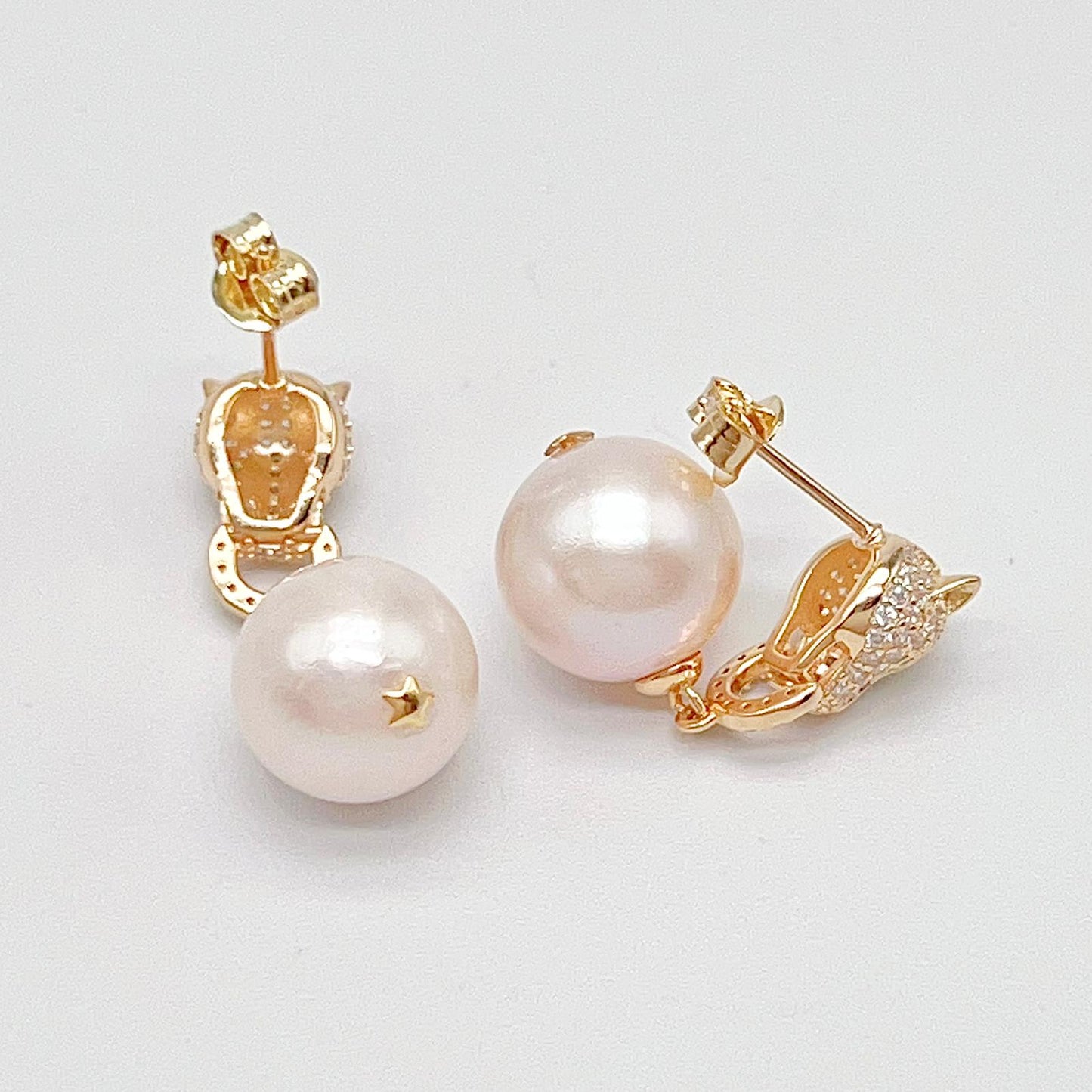 Retro Wind. Pearl Earring and Necklace in Silver 925. Leopard