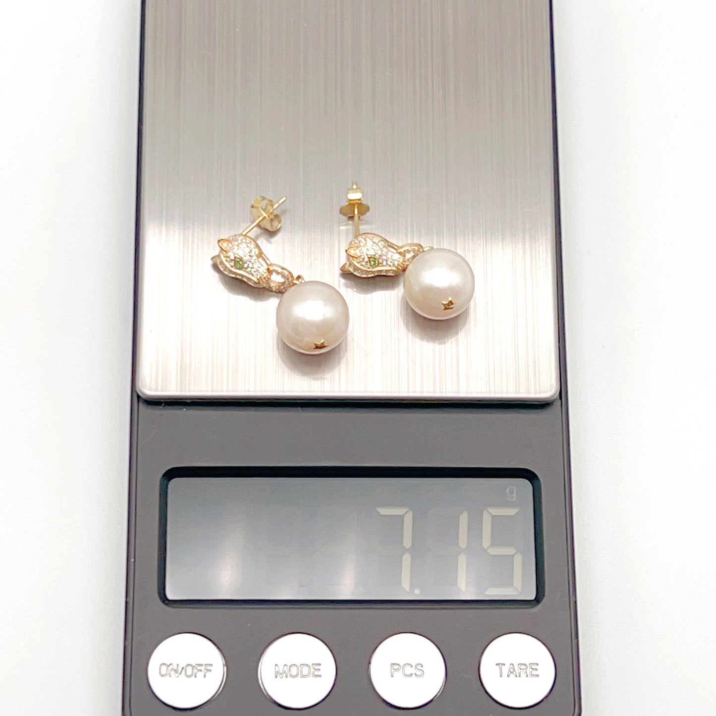 Retro Wind. Pearl Earring and Necklace in Silver 925. Leopard