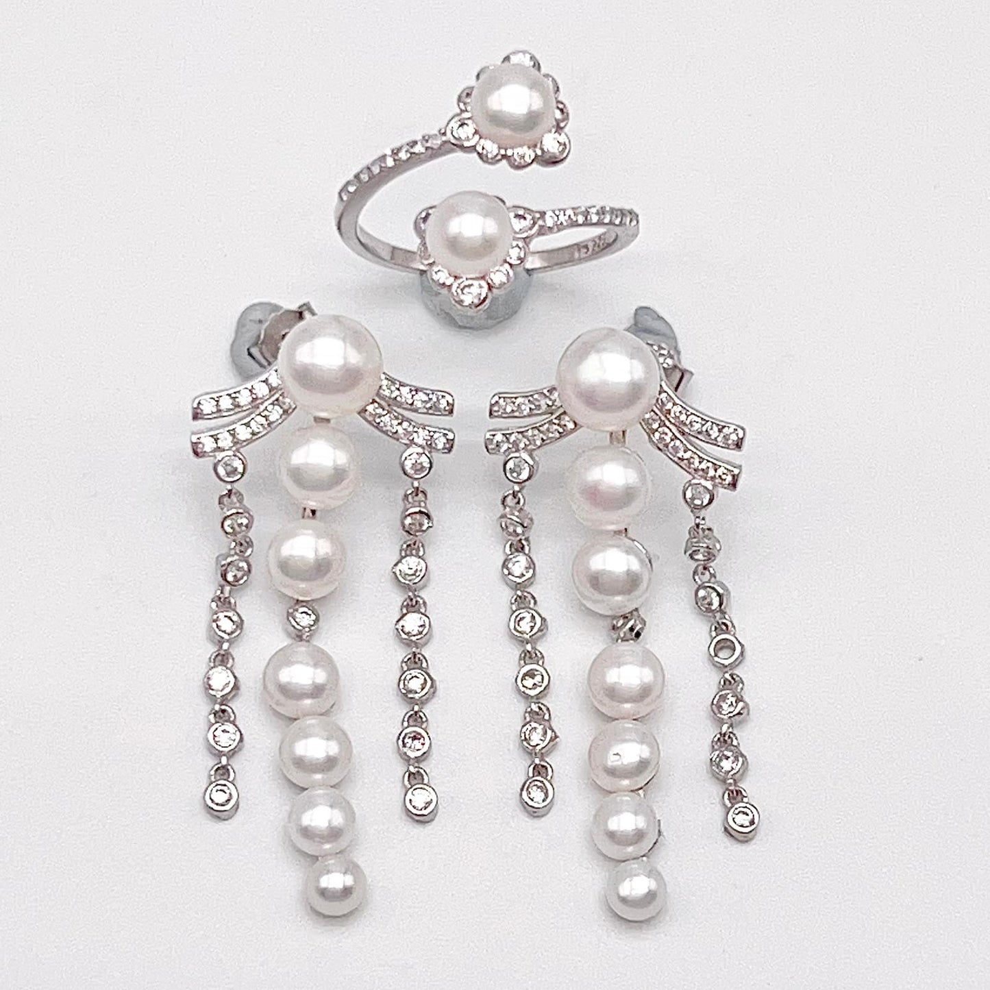 Retro Wind. Pearl Earring and Ring in Silver 925. 3 Fringe