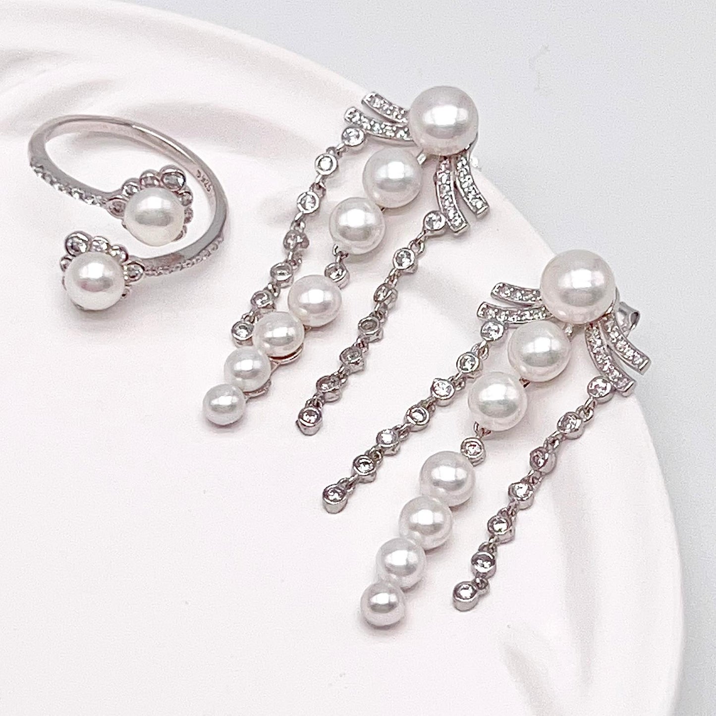 Retro Wind. Pearl Earring and Ring in Silver 925. 3 Fringe
