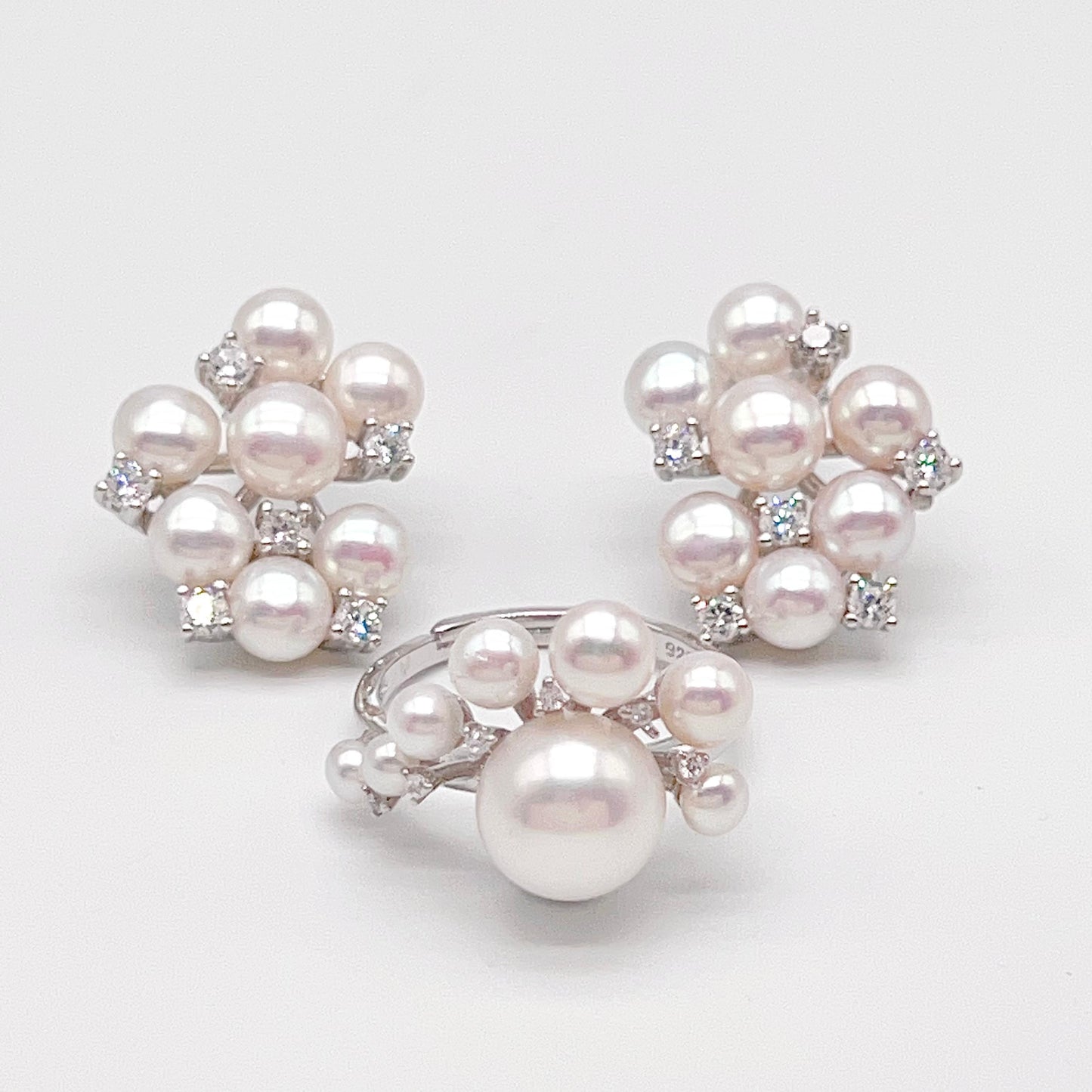 Retro Wind. Pearl Earring and Ring in Silver 925. Cloud Cluster