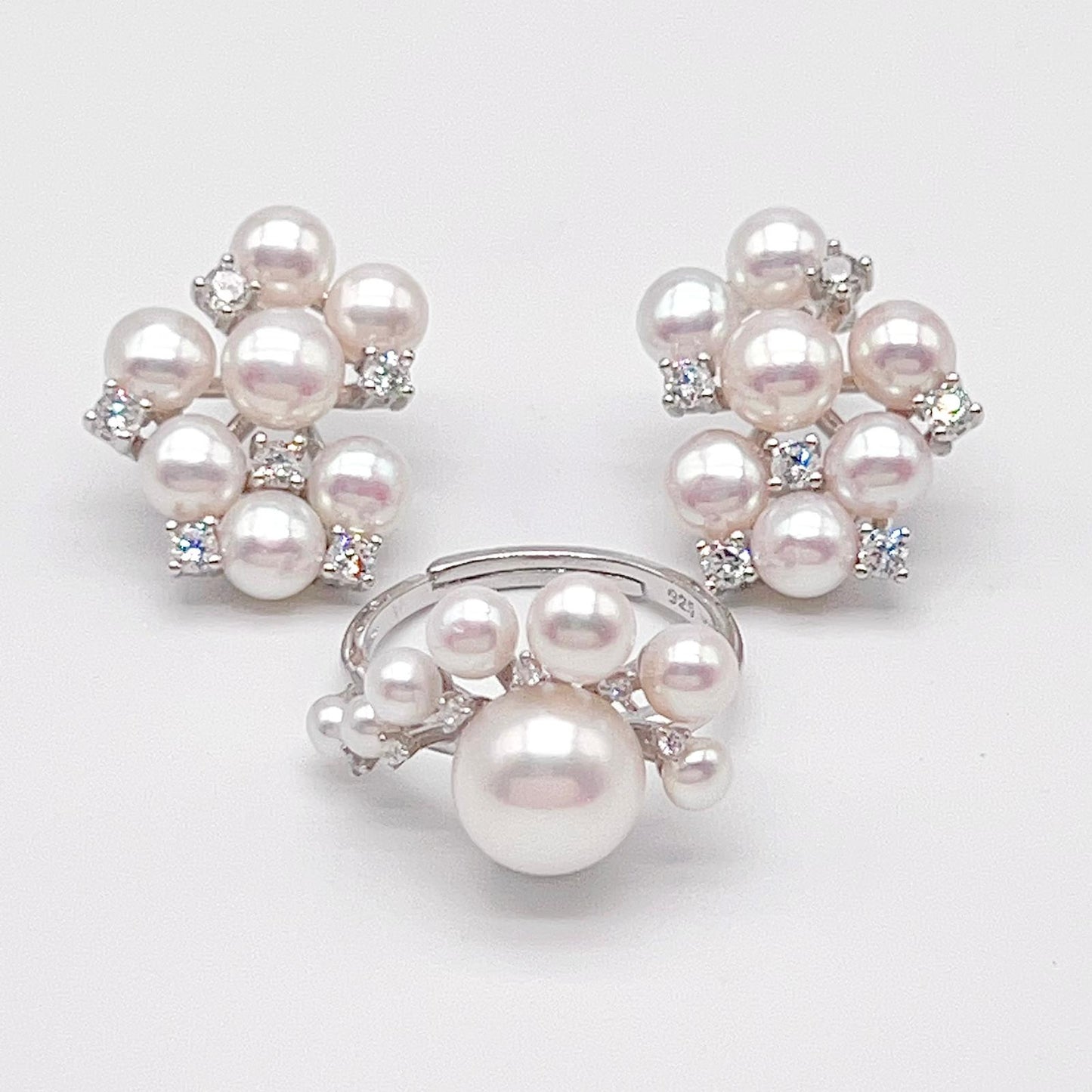 Retro Wind. Pearl Earring and Ring in Silver 925. Cloud Cluster