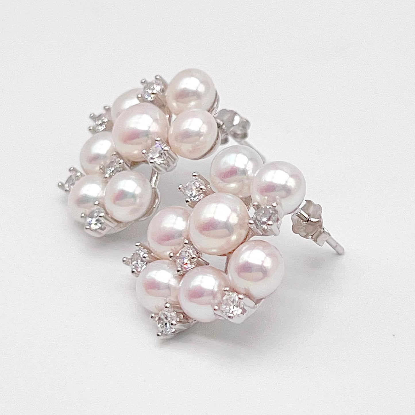 Retro Wind. Pearl Earring and Ring in Silver 925. Cloud Cluster