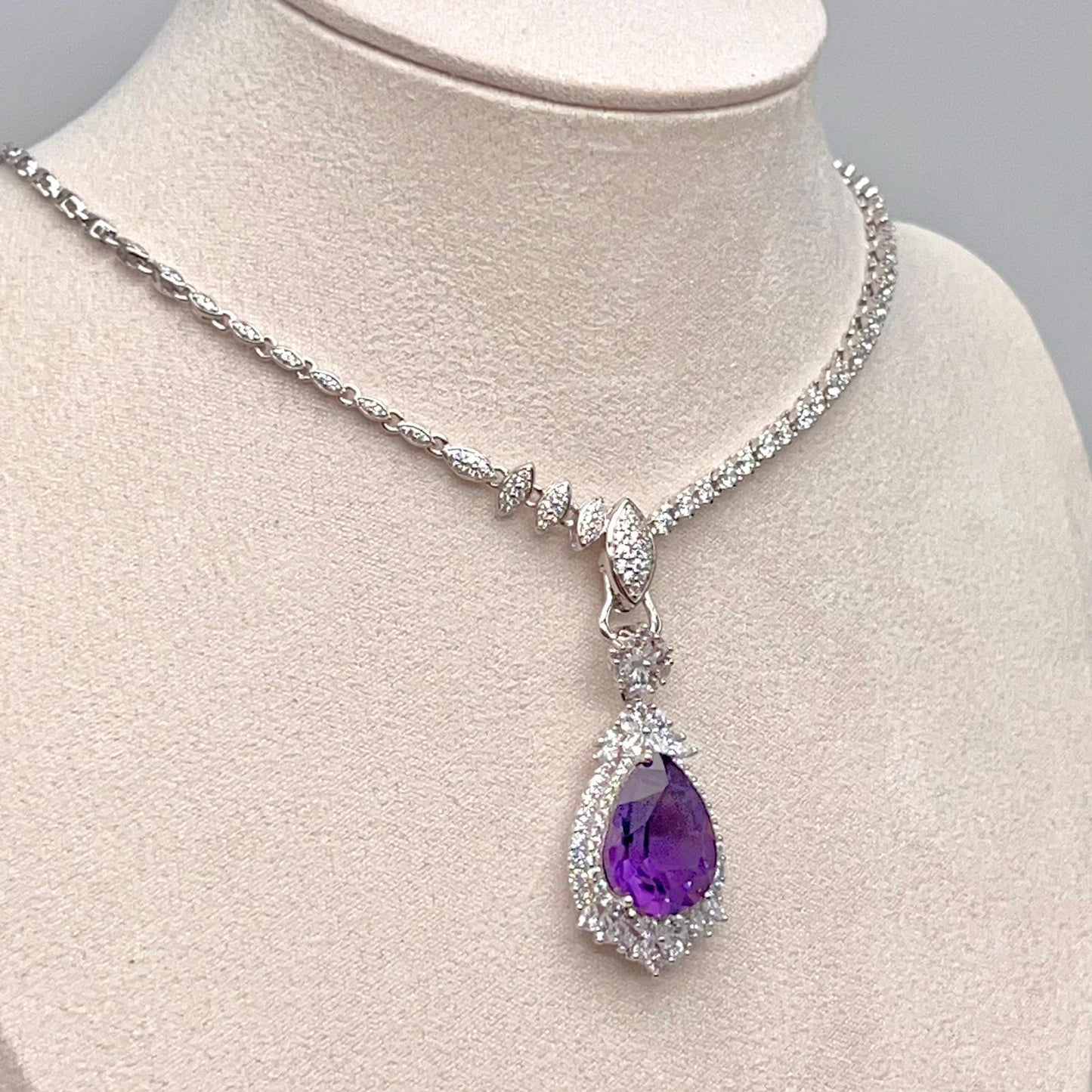 Detachable Amethyst Drop Cocktail Pendant in Silver 925