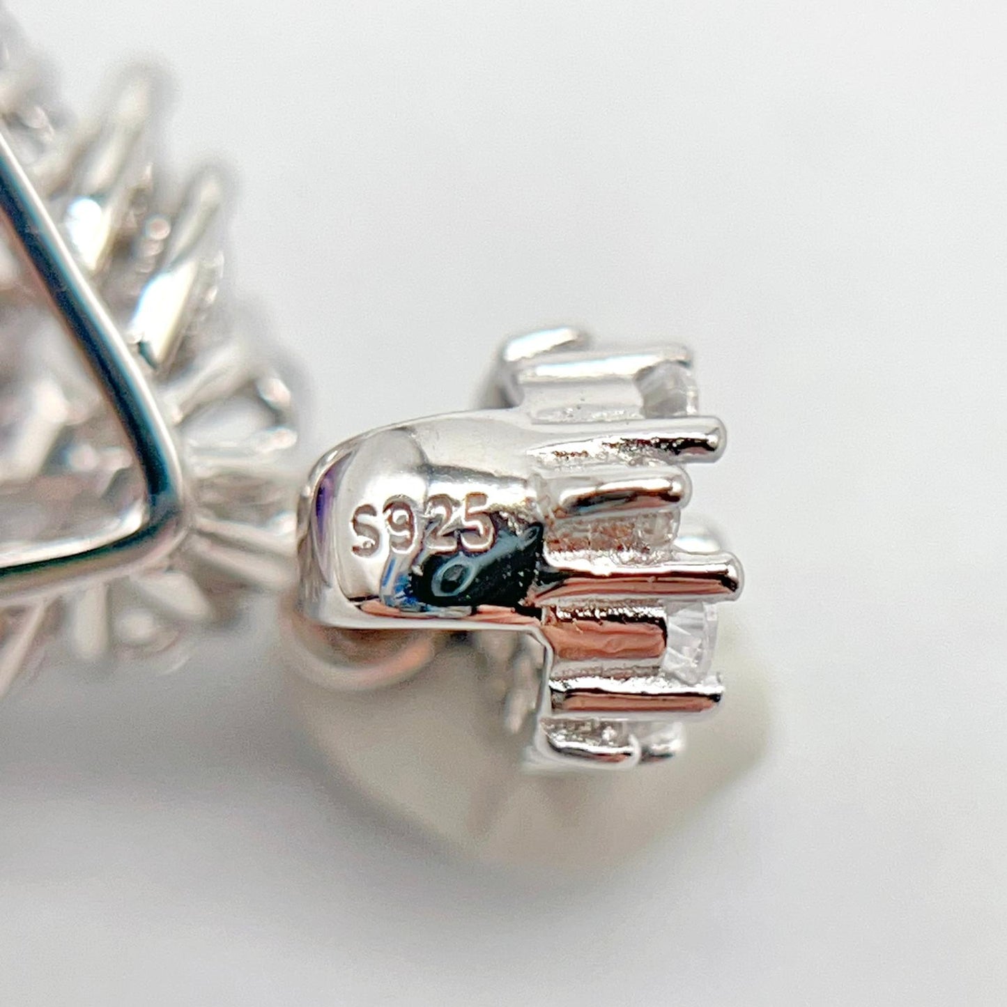 Detachable Amethyst Drop Cocktail Pendant in Silver 925