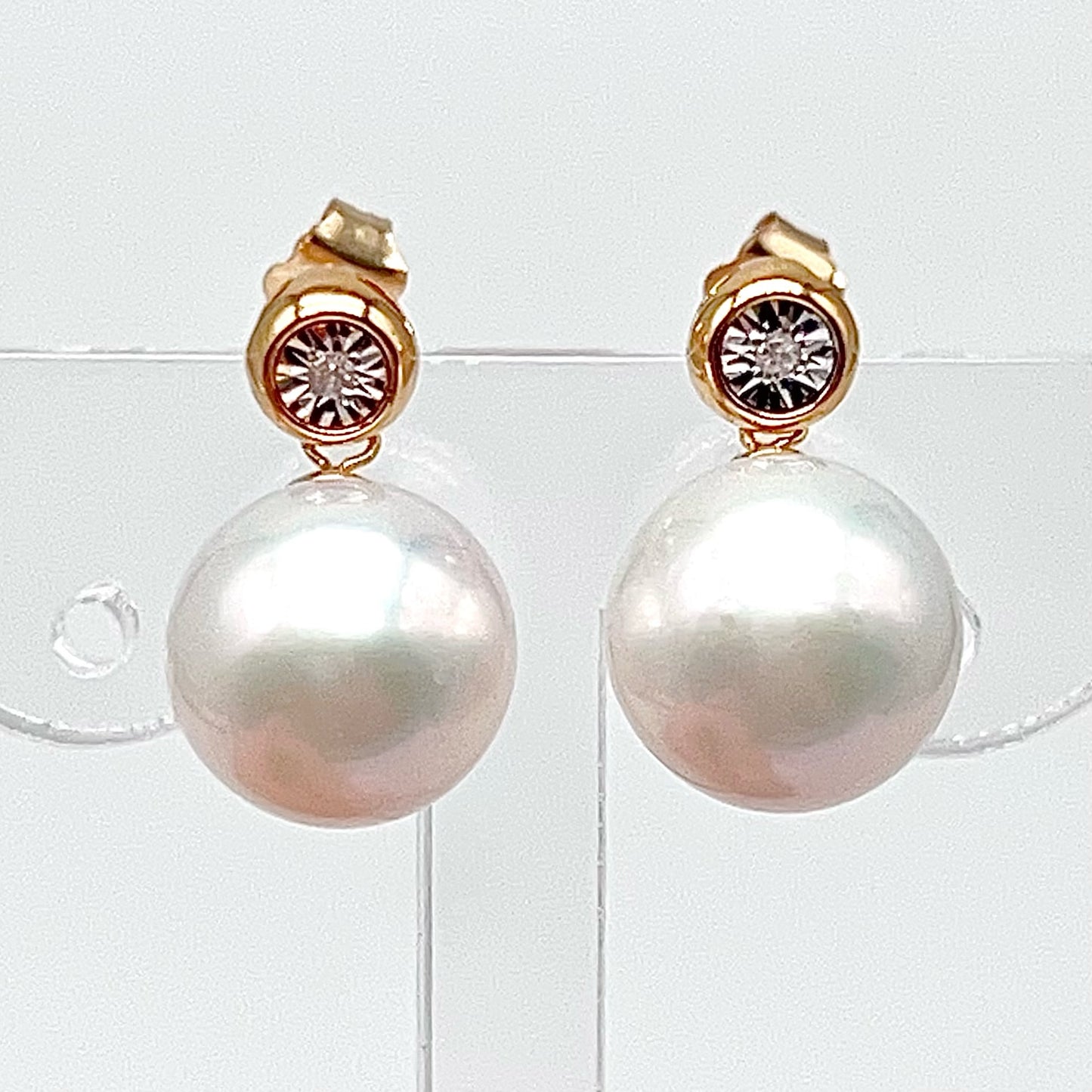 Classic. Edison Pearl Earring Stud With Diamond . Bubble Pop