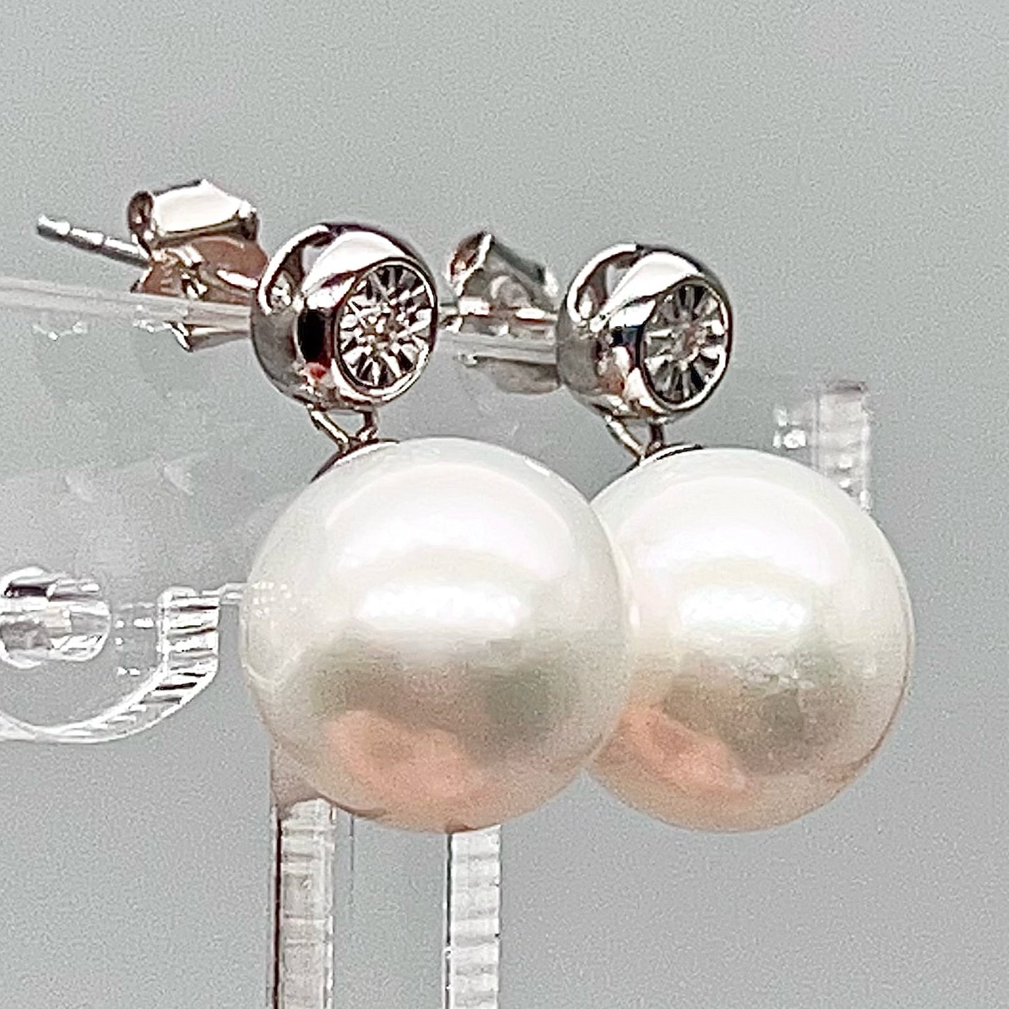 Classic. Edison Pearl Earring Stud With Diamond . Bubble Pop
