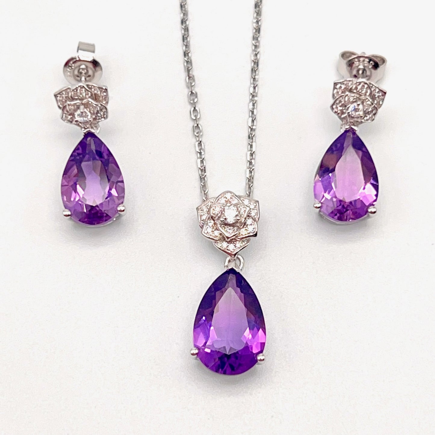 Contemporary Cocktail. Set of Amethyst in Silver 925. Camellia