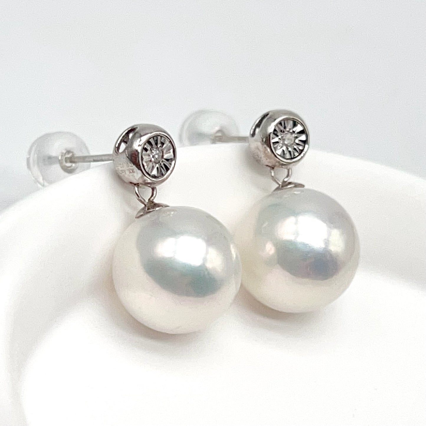 Classic. Edison Pearl Earring Stud With Diamond . Bubble Pop