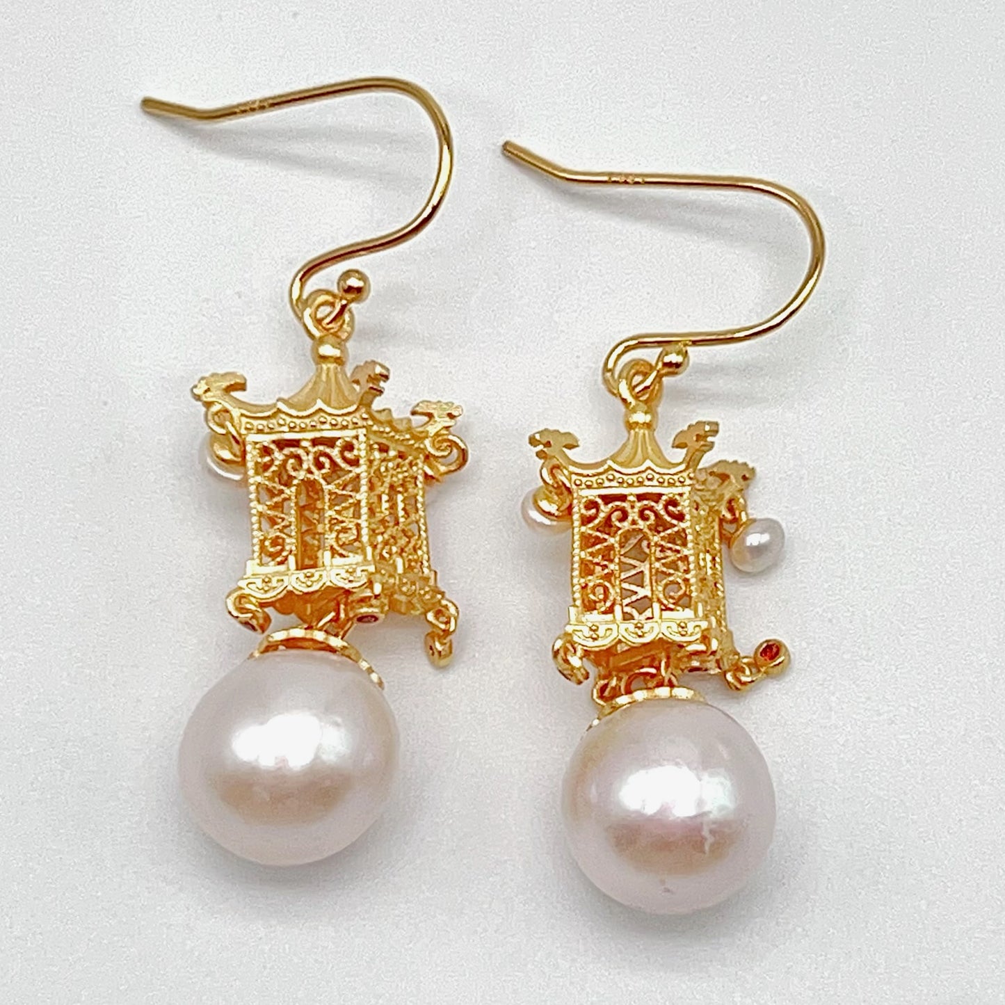 Retro Wind. Earring of Edison Pearl in Silver 925. Ancient Oriental Temple Three-Dimensional