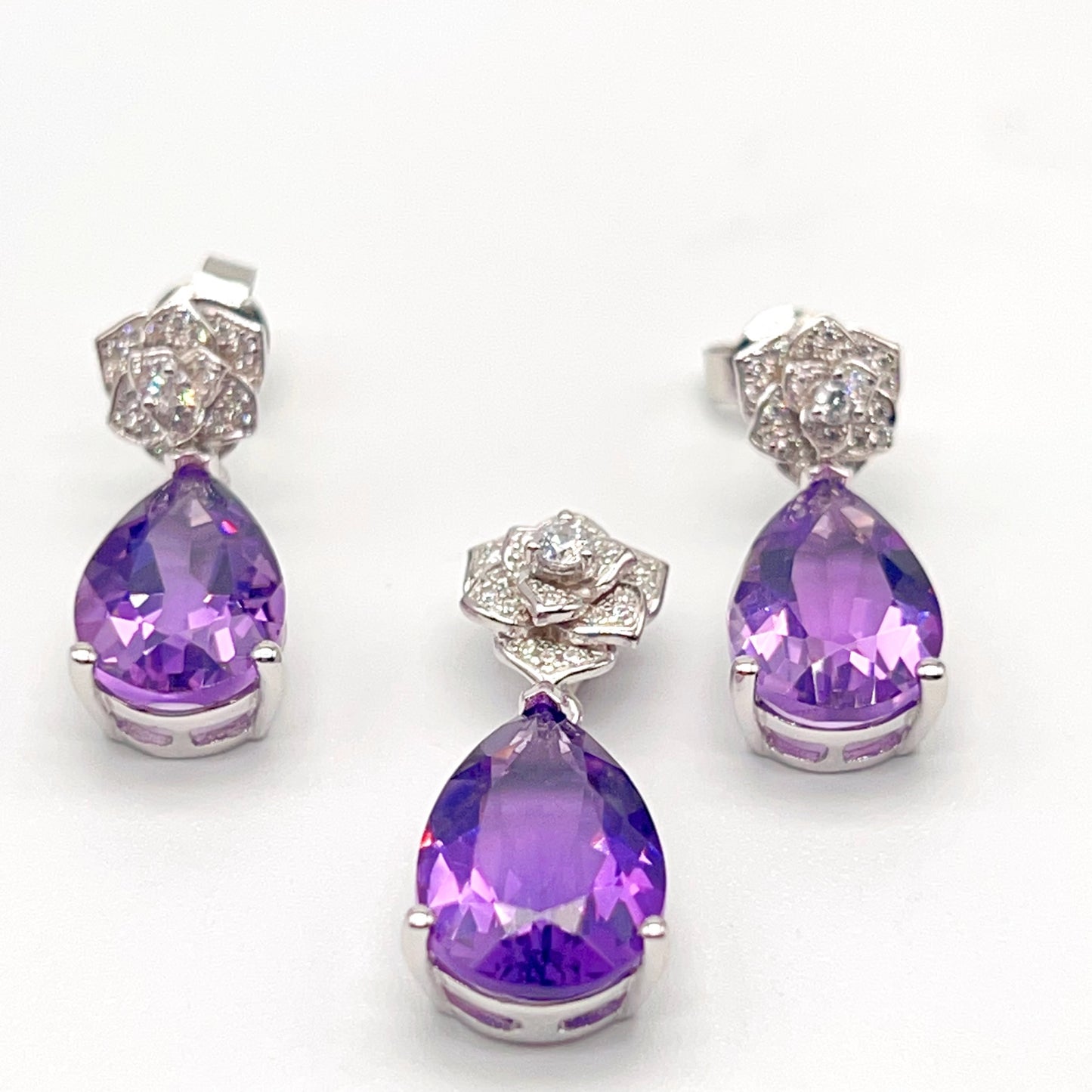 Contemporary Cocktail. Set of Amethyst in Silver 925. Camellia