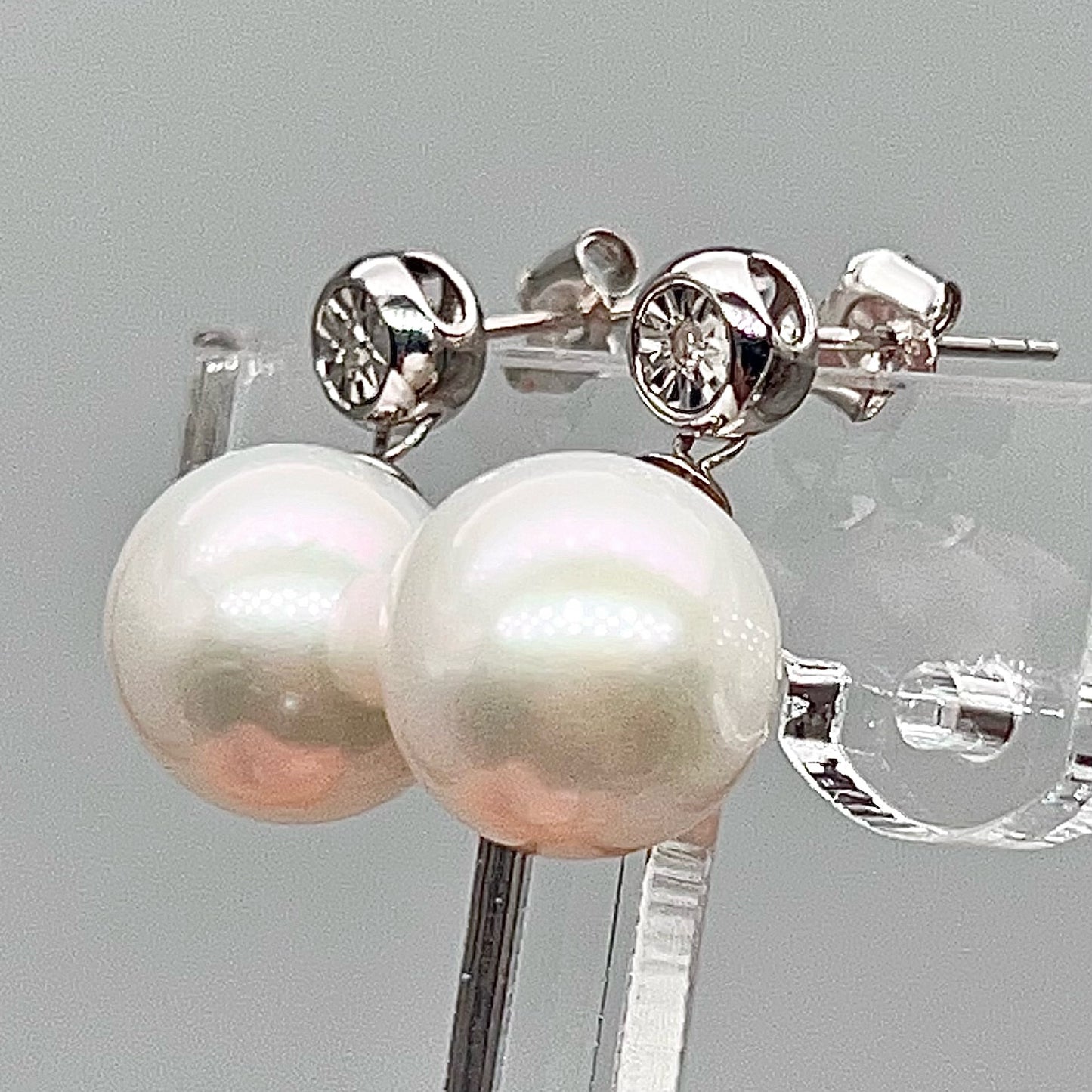 Classic. Edison Pearl Earring Stud With Diamond . Bubble Pop