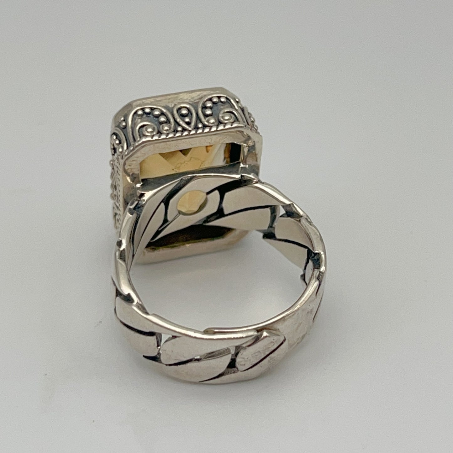 Retro Wind . Ring of Citrine in Silver 925. Rectangle . Decorative Texture