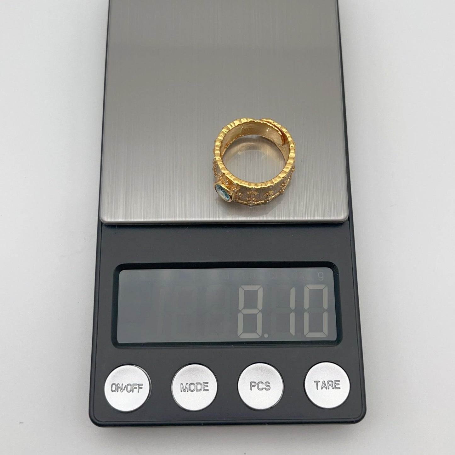 Ring of topaz in Silver 925