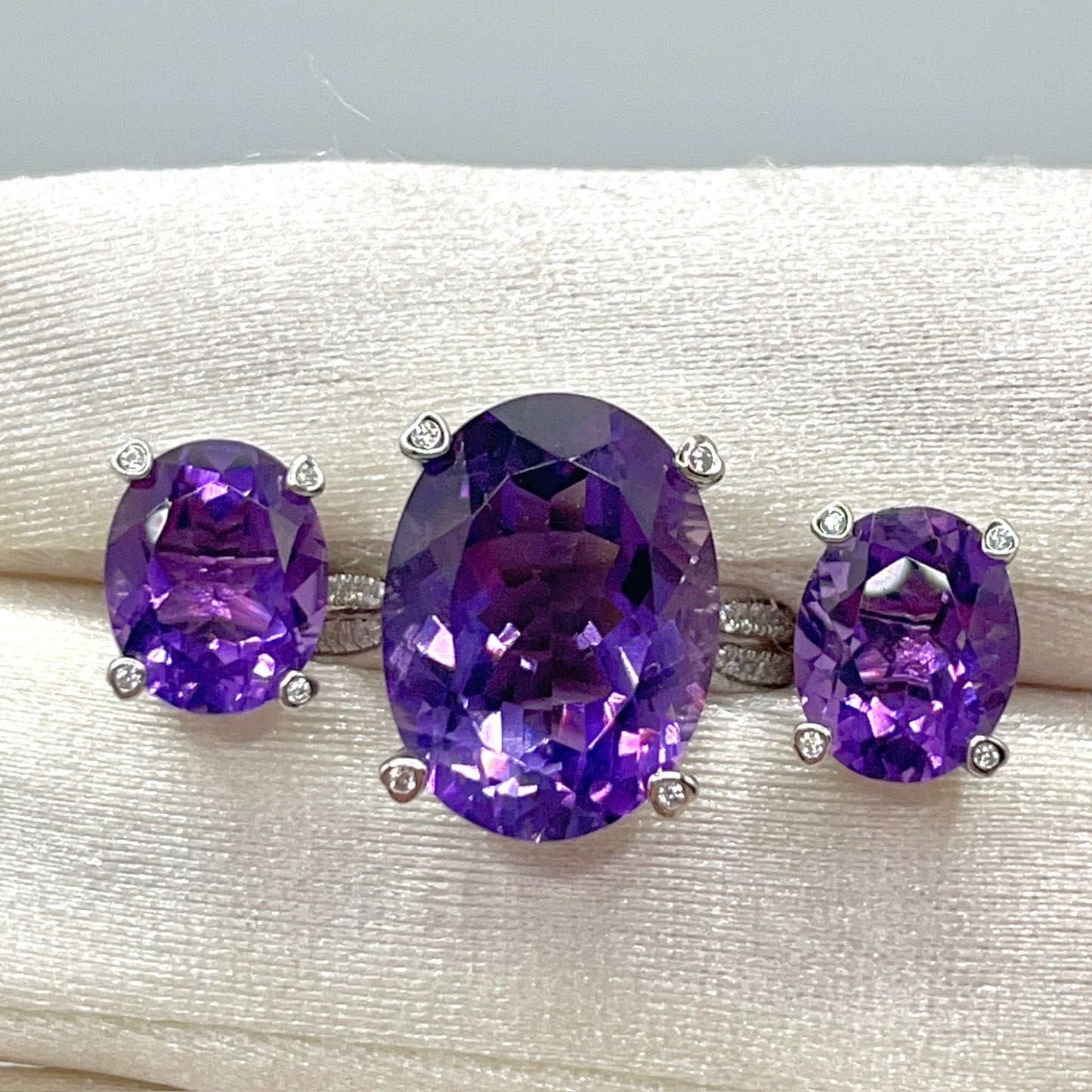 Contemporary Cocktail. Set of Amethyst Earring & Ring in Silver 925 . Oval Simple