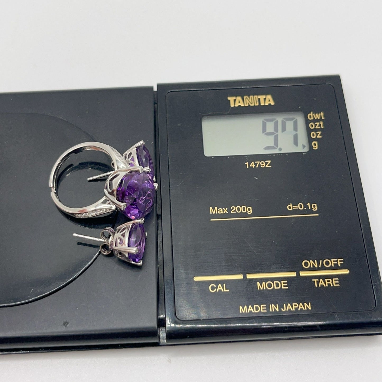 Contemporary Cocktail. Set of Amethyst Earring & Ring in Silver 925 . Oval Simple