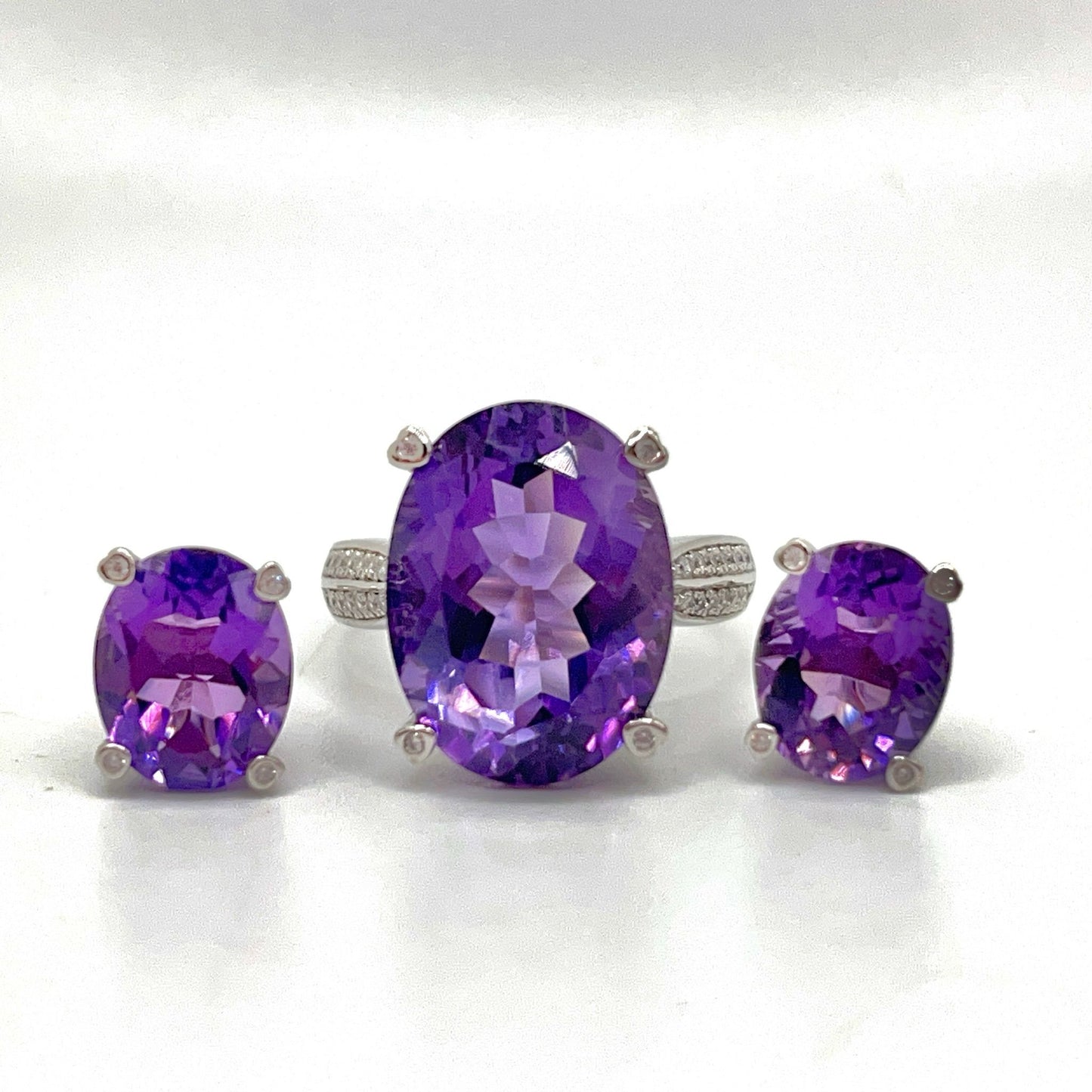 Contemporary Cocktail. Set of Amethyst Earring & Ring in Silver 925 . Oval Simple