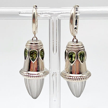 Retro Wind . Earring of Quartz in Bullet Shape with Peridot in Silver 925
