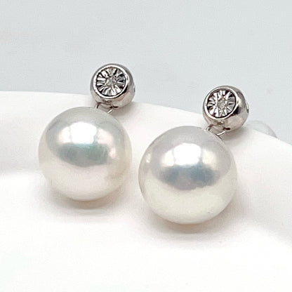 Classic. Edison Pearl Earring Stud With Diamond . Bubble Pop