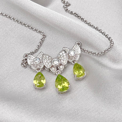 Contemporary Cocktail. Necklace of Peridot in Silver925