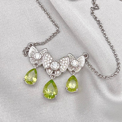 Contemporary Cocktail. Necklace of Peridot in Silver925