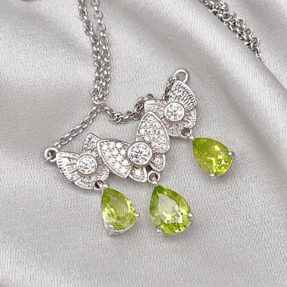 Contemporary Cocktail. Necklace of Peridot in Silver925