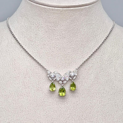 Contemporary Cocktail. Necklace of Peridot in Silver925