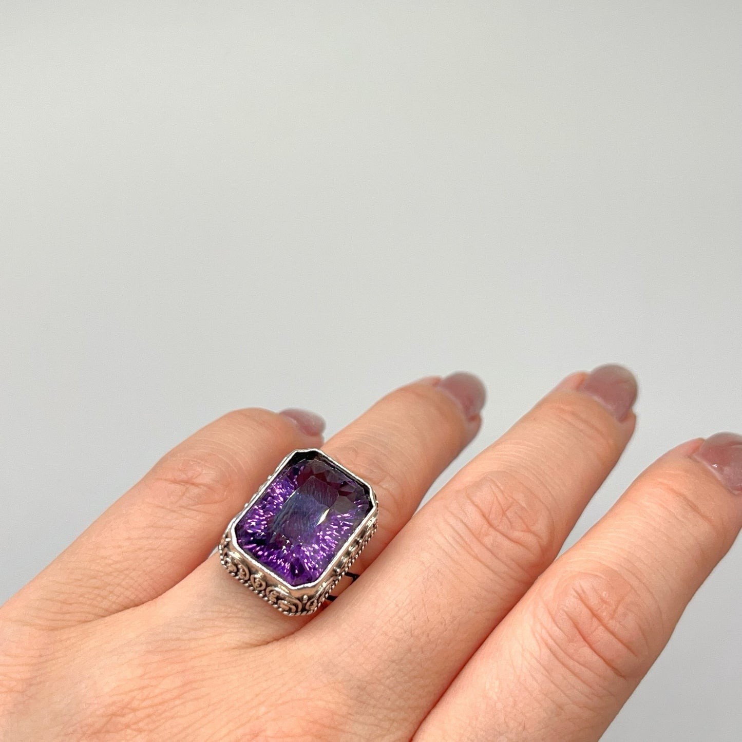 Retro Wind . Ring of Amethyst in Silver 925. Rectangle . Decorative Texture