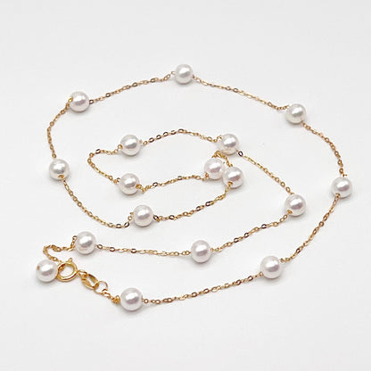 Starlight . White Pearl Necklace in 18K Gold. 4mm
