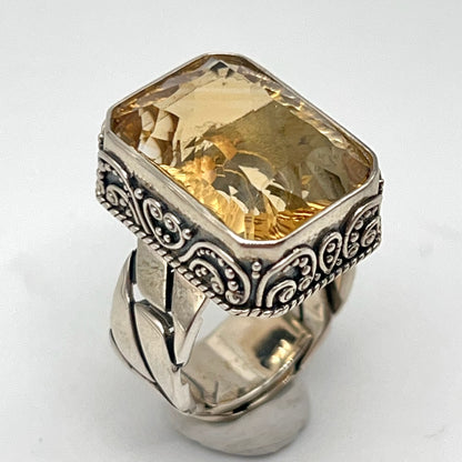 Retro Wind . Ring of Citrine in Silver 925. Rectangle . Decorative Texture