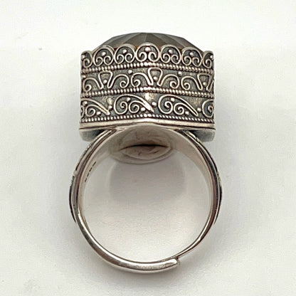 Retro Wind. Ring of Citrine in Silver 925. Hexagon
