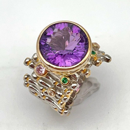 Retro Wind. Ring of Amethyst in Silver. Round Multi-color Zircon