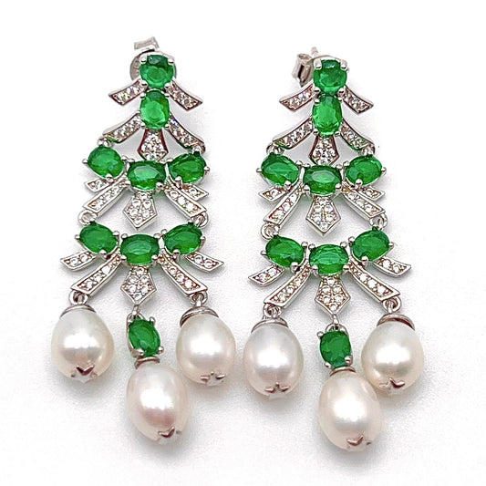 Antique Impression . Pearl Earring in Silver 925 . Green White Chandelier