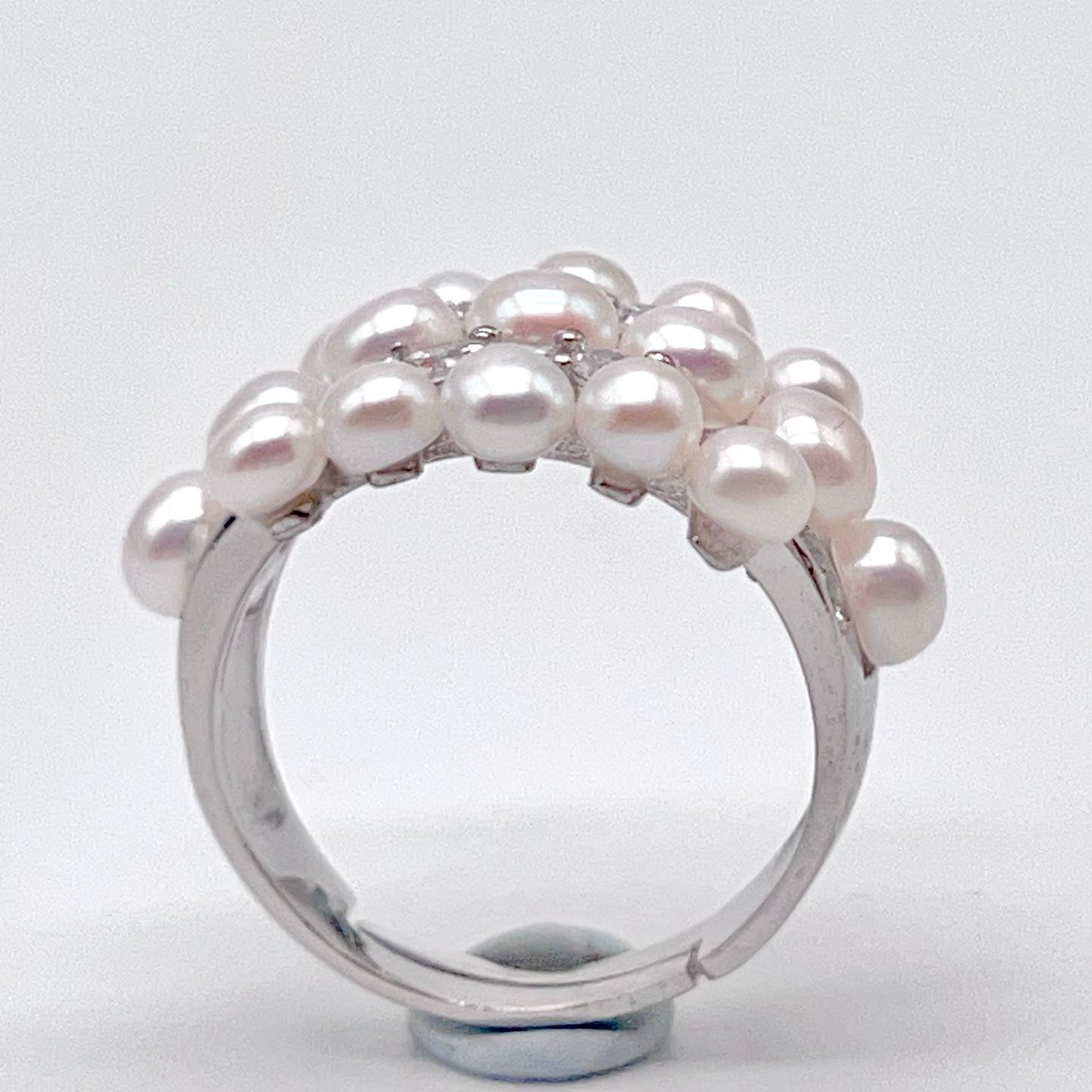 Antique Impression . Multi-pearl Ring in Silver 925 . 3 Line Button
