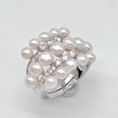 Antique Impression . Multi-pearl Ring in Silver 925 . 3 Line Button