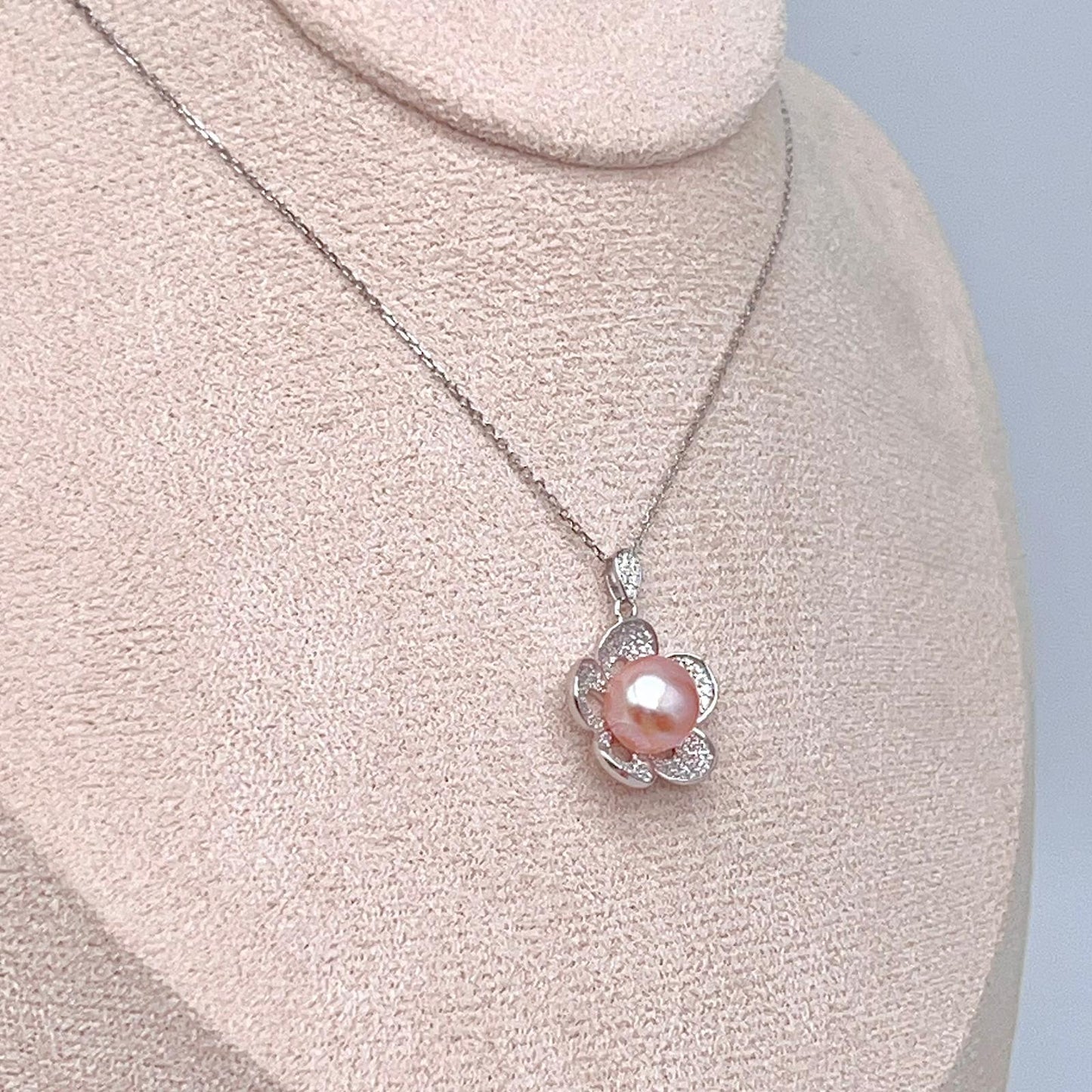 Modern Collection. Earring and Necklace of Pearl set in Silver 925. Azalea Set | Orange