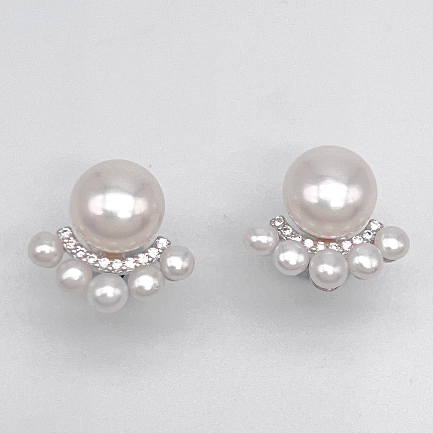 Antique Impression . Multi-pearl Ring & Earring Set in Silver 925 . Button & Lash