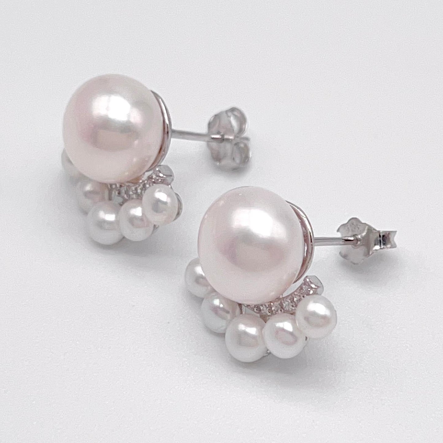 Antique Impression . Multi-pearl Ring & Earring Set in Silver 925 . Button & Lash