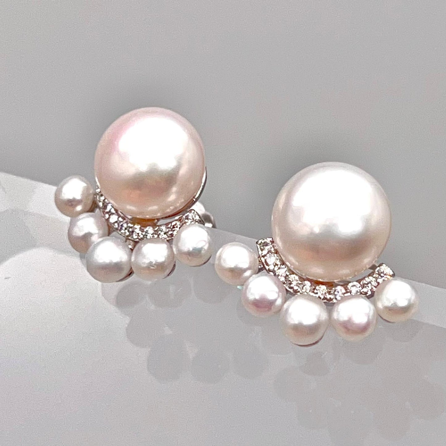 Antique Impression . Multi-pearl Ring & Earring Set in Silver 925 . Button & Lash