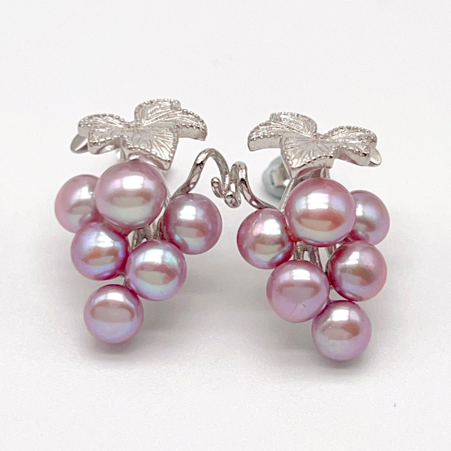 Antique Impression. Multi-pearl Earring in Silver 925. Pearl Grape