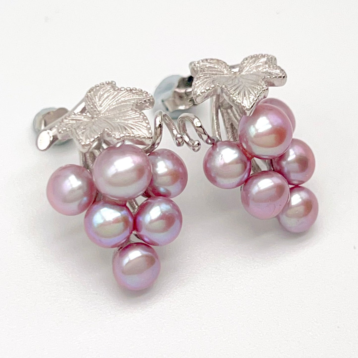 Antique Impression. Multi-pearl Earring in Silver 925. Pearl Grape