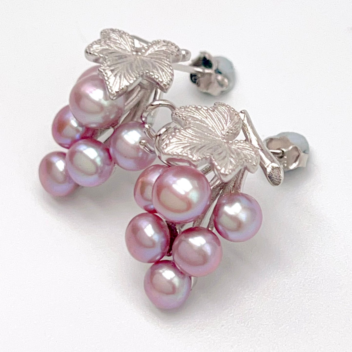 Antique Impression. Multi-pearl Earring in Silver 925. Pearl Grape