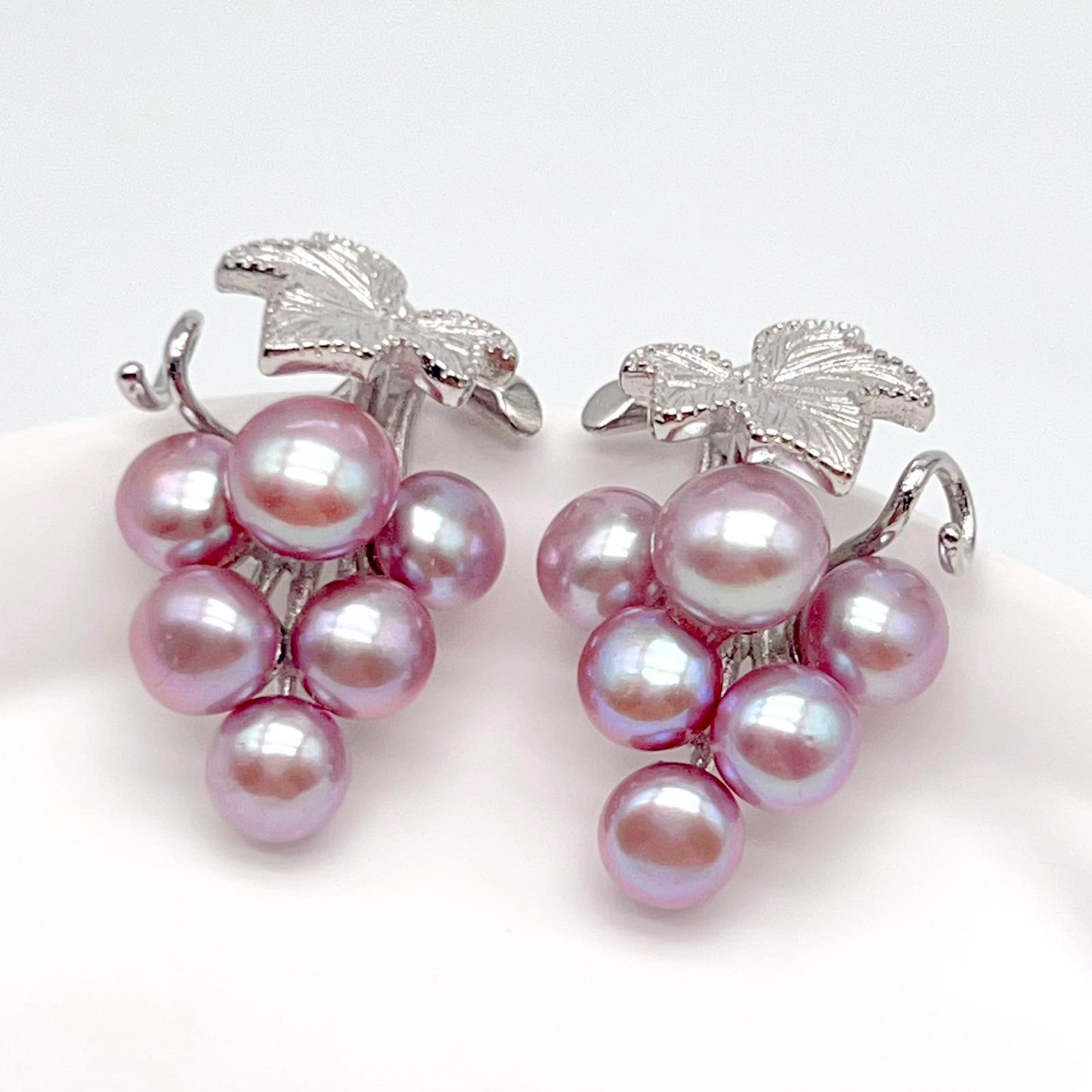 Antique Impression. Multi-pearl Earring in Silver 925. Pearl Grape