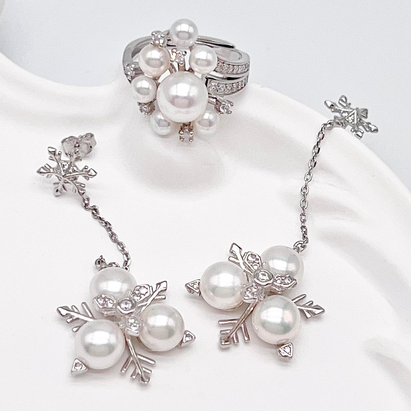 Contemporary Cocktail. Earring and Ring of Pearl Set in Silver 925. Triangular Snowflake