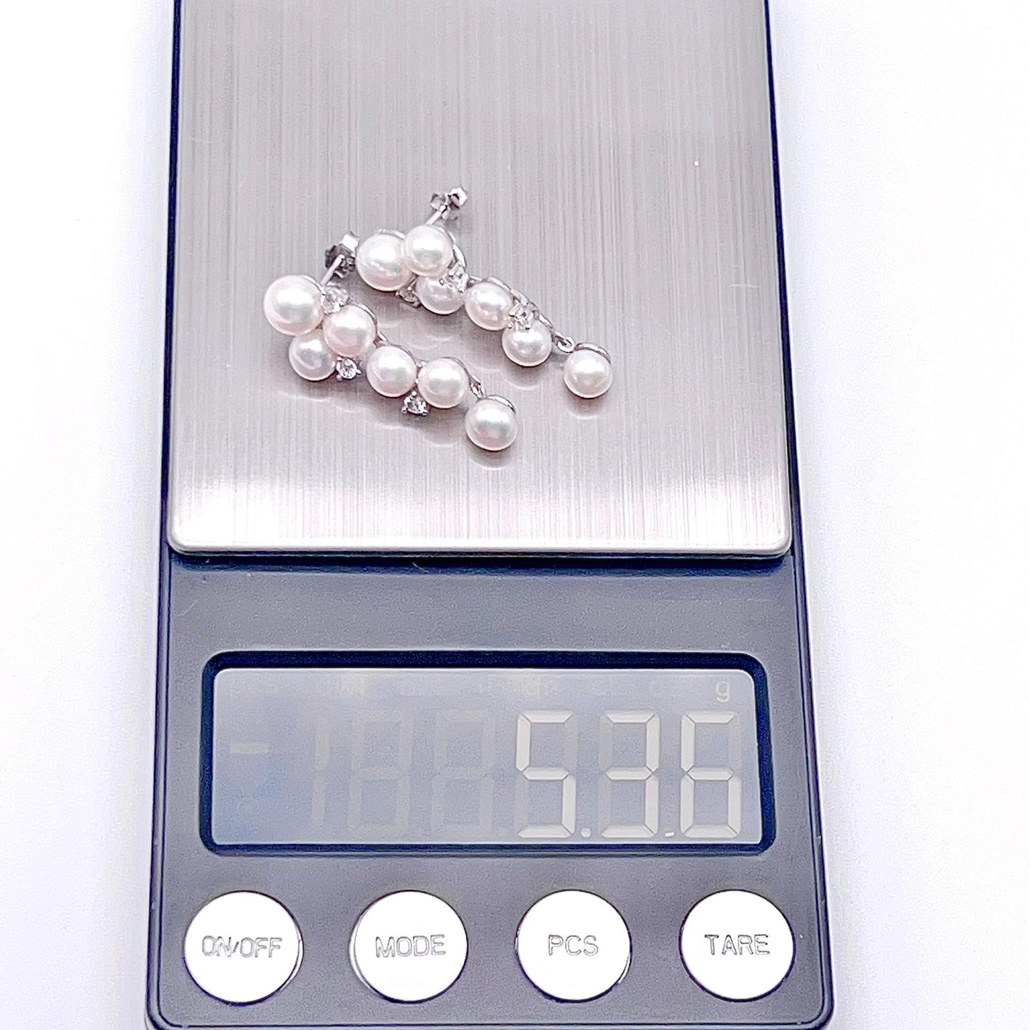 Antique Impression. Multi-pearl Ring & Earrings set in Silver 925. Star Cluster