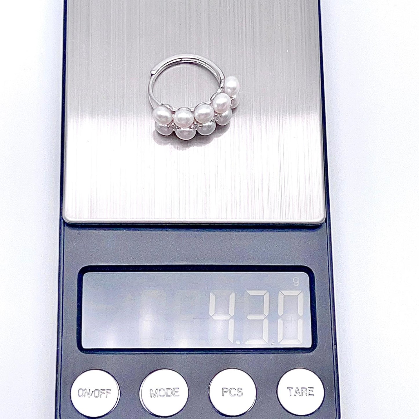 Antique Impression. Multi-pearl Ring & Earrings set in Silver 925. Star Cluster